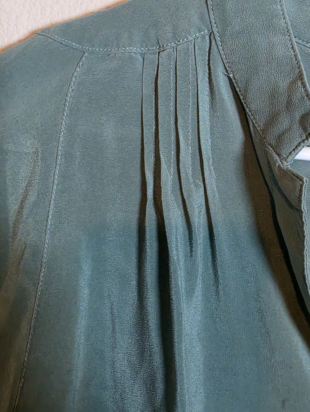 ​Maeve Anthropologie 100% Silk Blouse Small Sage Green Button Down Minimalist - Picture 5 of 9
